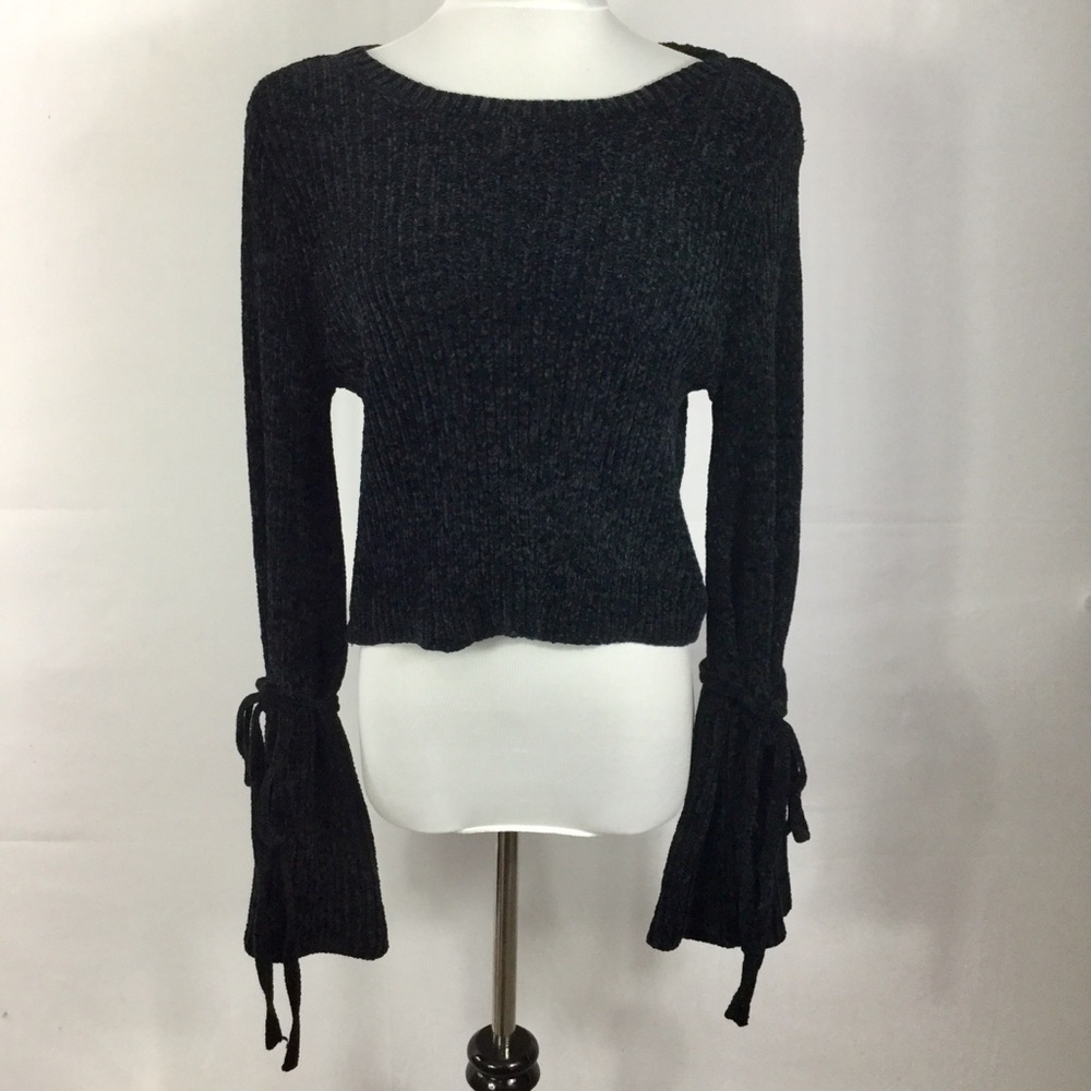 Lovers + Friends Parkwood Sweater Cropped Chenille Tie Bell Sleeve Black Size S - Picture 4 of 16